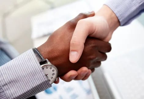 Carottage béton machine diamant en action